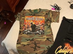 2014 New Orleans Music Festival, Tupac, Travis Scott t-shirts