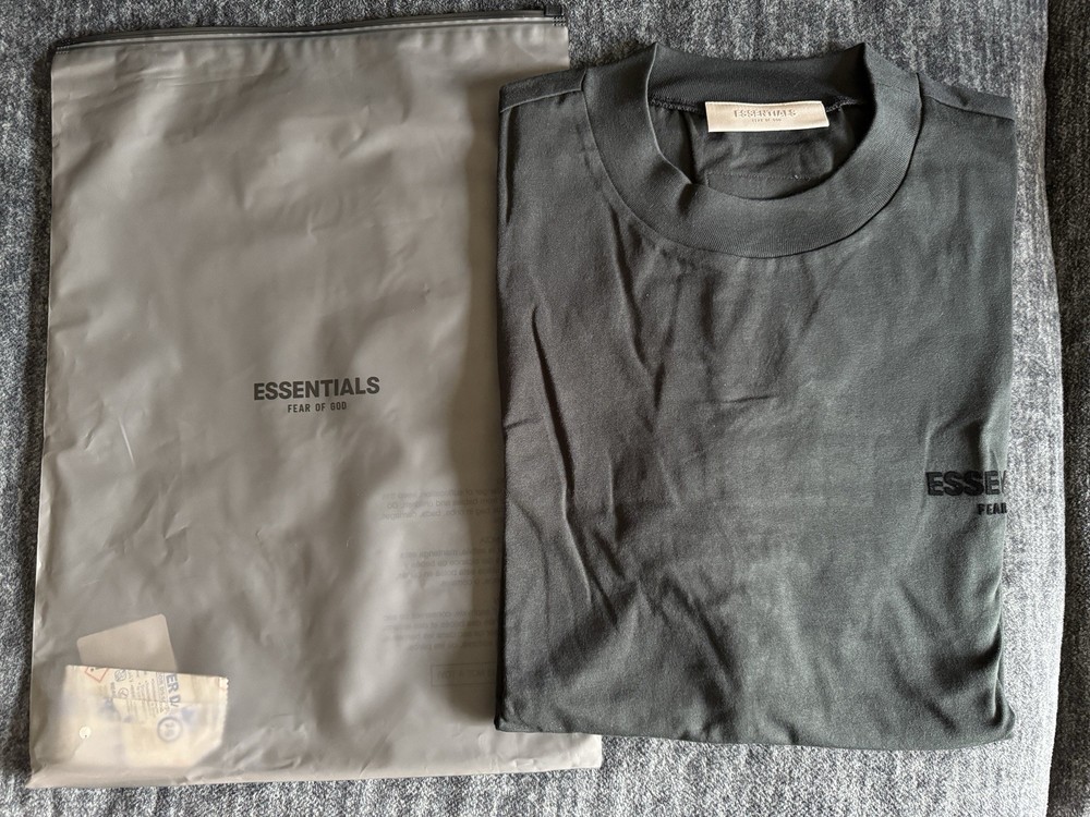 Fear Of God Essentials T Shirt SS22 Stretch Limo Size M