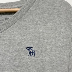 Abercrombie & Fitch Sueded V Neck Muscle T Shirt Mens XL Gray Embroidered Moose