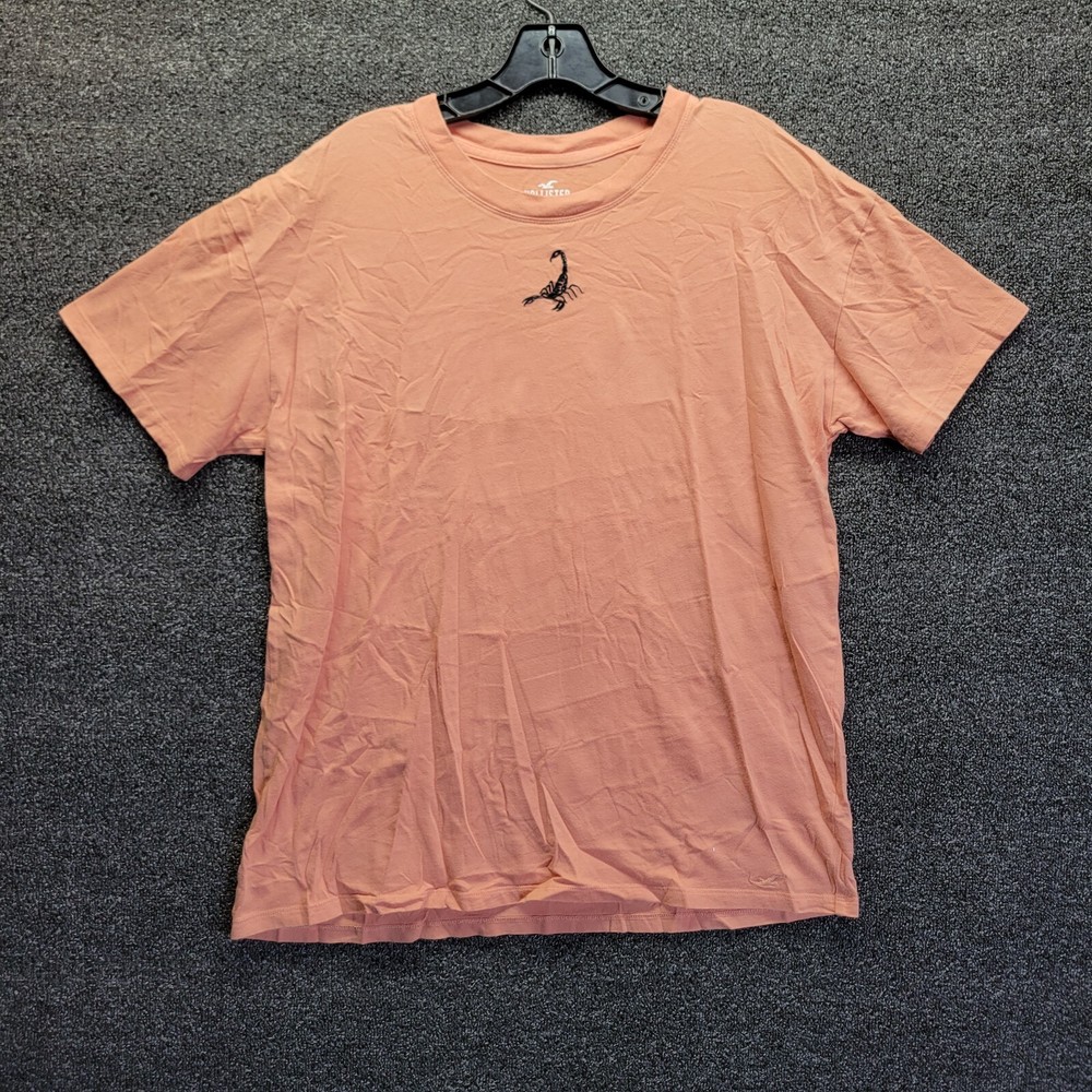 Hollister Must Have collection Peach Colored Scorpion shirt Sz Medium