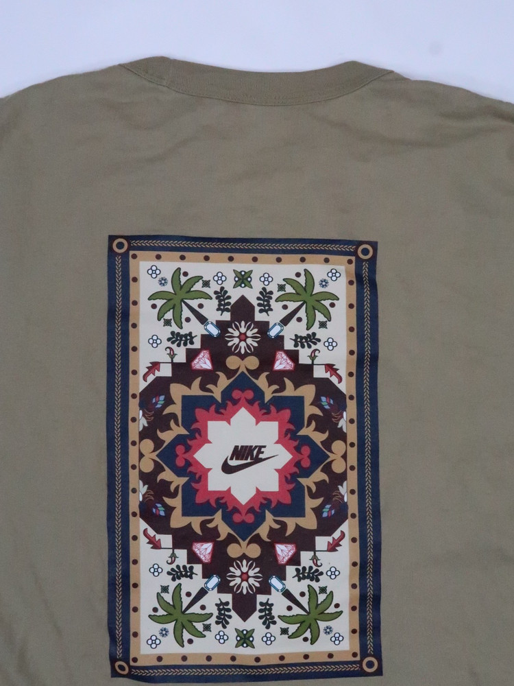 Nike sportswear Premium city tee DUBAI loose fit Mens XL essential t-shirt UAE