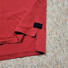 Orvis T-Shirt Mens Medium Red Short Sleeve Cotton Football Yoke Split Hem Tee