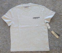 Fear of God Essentials Original Authentic Logo T-Shirt Mens Sz XS Light Oatmeal