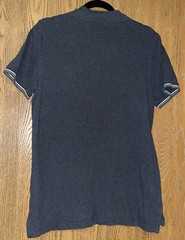 LOT OF 3 AMERICAN EAGLE MENS T-SHIRTS, 1 V-NECK/ 1 CREW NECK/ 1 POLO SIZE MEDIUM