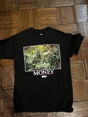 MENS POT T SHIRT, Graphics Good Size Small, Never Worn