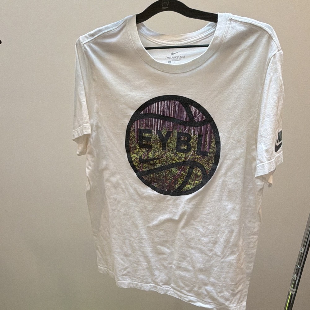 Nike EYBL Basketball Dri Fit T Shirt White Graphic Tee Men’s Size L Rare