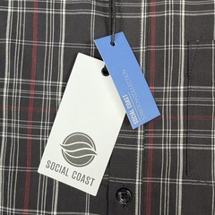 Social Coast Men’s Short Sleeve Button-Down Shirt Size S Black Red White Plaid