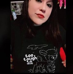 Too Tough To Die T-SHIRT THE RAMONES joey ramone vintage lamb riot grrrl punk