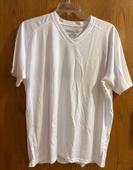 5.11 Tactical Men’s Size XL Loose Fit Short Sleeve V-Neck Shirt – White or Black