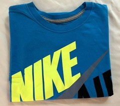 Older Nike Men;s T-Shirt Size L