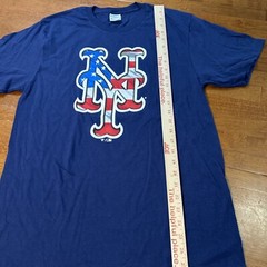 Port & Company New York Yankees T Shirt Men’s Size Medium American Flag