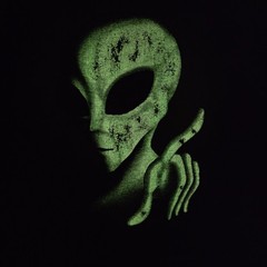 Vintage Fashion Victim Alien Shirt XL Black Short Sleeve Glow in the Dark 1995
