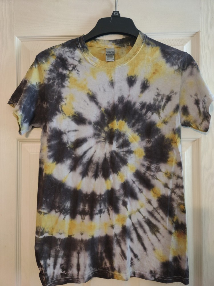 Mens Handmade Tie Dye T- shirt Black Yellow Lemon White Sz Small Adult