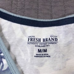 Fresh Brand Shirt Men Medium Blue Hawaiian Tropical Floral Beach Surf Cotton Tee