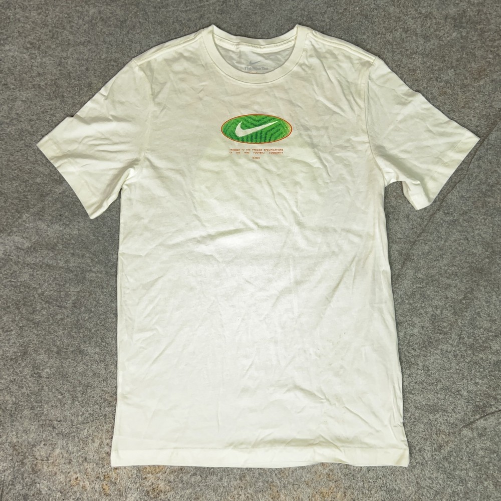 Nike Shirt Mens Small Soccer Football Graphic Tee 2024 Sports Swoosh Casual Tee