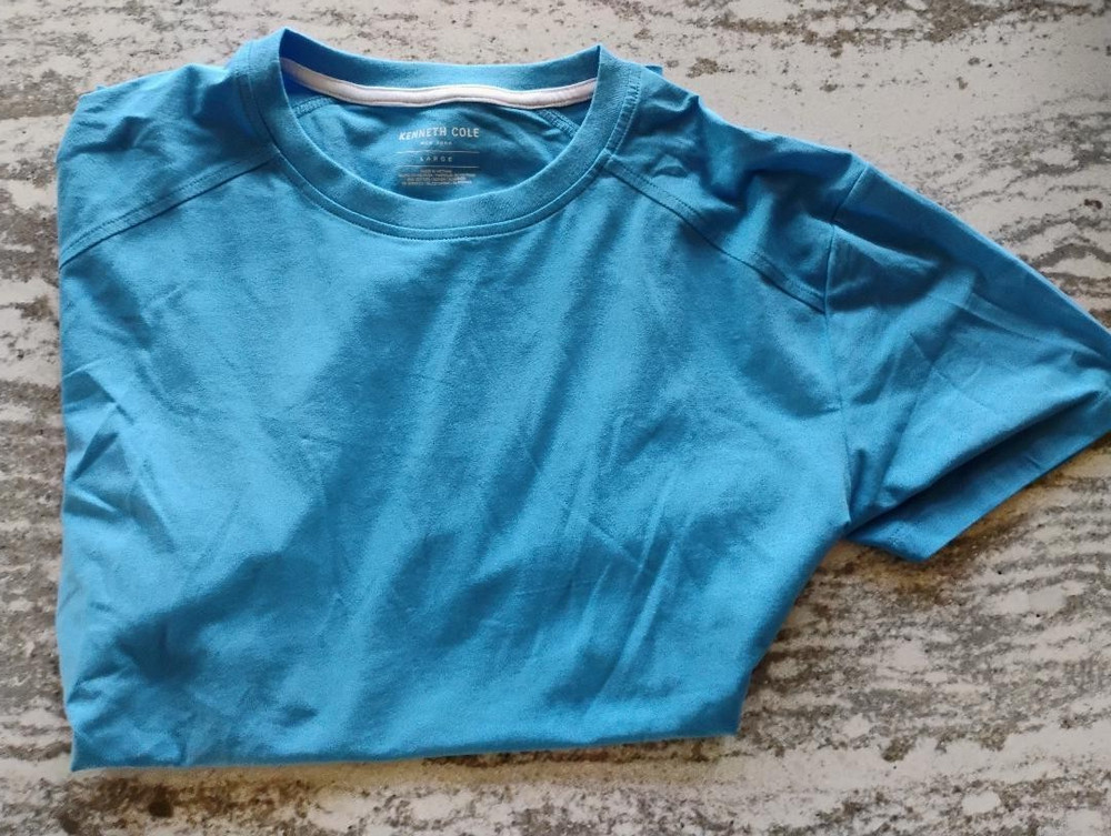 Kenneth Cole Performance Active Short Sleeve TShirt Large MINT FREE SHIPPING