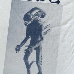 JAPANESE ALIEN ‘XENOMORPH’ PROMO RETRO GRAPHIC T-SHIRT S-5XL