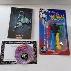 Brand New Loot Crate Exclusive Box Marvel ET Shirt Voltron Collectible Toy Lot