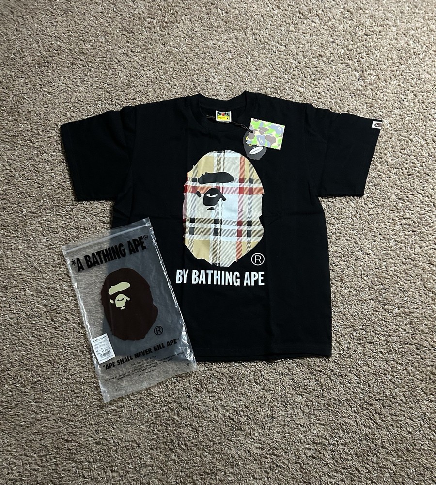 A Bathing Ape BAPE Men’s Black Ape Head Logo Graphic Crewneck T-Shirt Size M