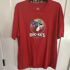 Buc-ee’s Men’s L Red 40th Anniversary Double-Sided Graphic Crew Neck T-Shirt