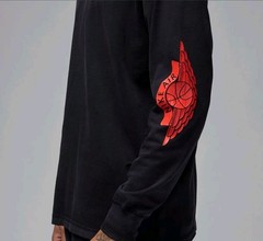Nike Air Jordan Long Sleeve ‘Distressed Look’ T-Shirt Black/Red Men’s XXL NWT