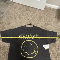 Nirvana Men’s Smiley 1993 Tour Graphic Distress Relax Boxy Tee Size 2XL