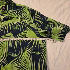 Seattle Seahawks Hawaiian Shirt Mens 3XL NFL Team Apparel Button Up Green