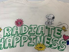 Peanuts Snoopy Radiate Happiness T-Shirt Small Cream Graphic Tee Cotton