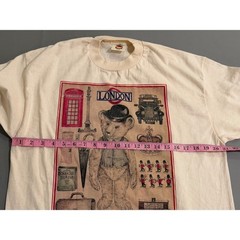 The English Teddy Bear Company T-Shirt Mens L beige London Graphic