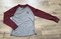 American Eagle Men’s M Gray/Maroon Raglan Long Sleeve Crew Neck Colorblock Tee
