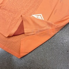NWT Nike DM4646-871 Men Dri-Fit Rise 365 Trail Running Top Orange Trance Size M