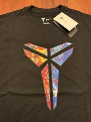 Nike Kobe Bryant What The Kobe 8 Black T-Shirt Men’s Medium M HJ3422-010