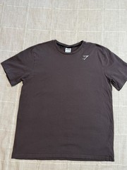 Gymshark Men’s Crest T-Shirt Gray / Brown SIZE Large Gym Shark