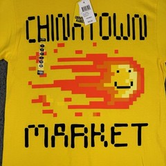 Chinatown Market T-Shirt Smiley Original Size Medium Yellow Fireball Crew Neck