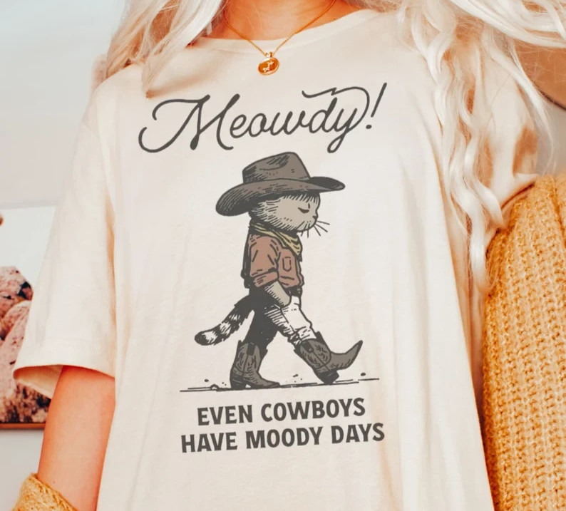 Funny Cowboy Cat Shirt Retro Rodeo Tshirt Cute Cowgirl Western Graphic Tee