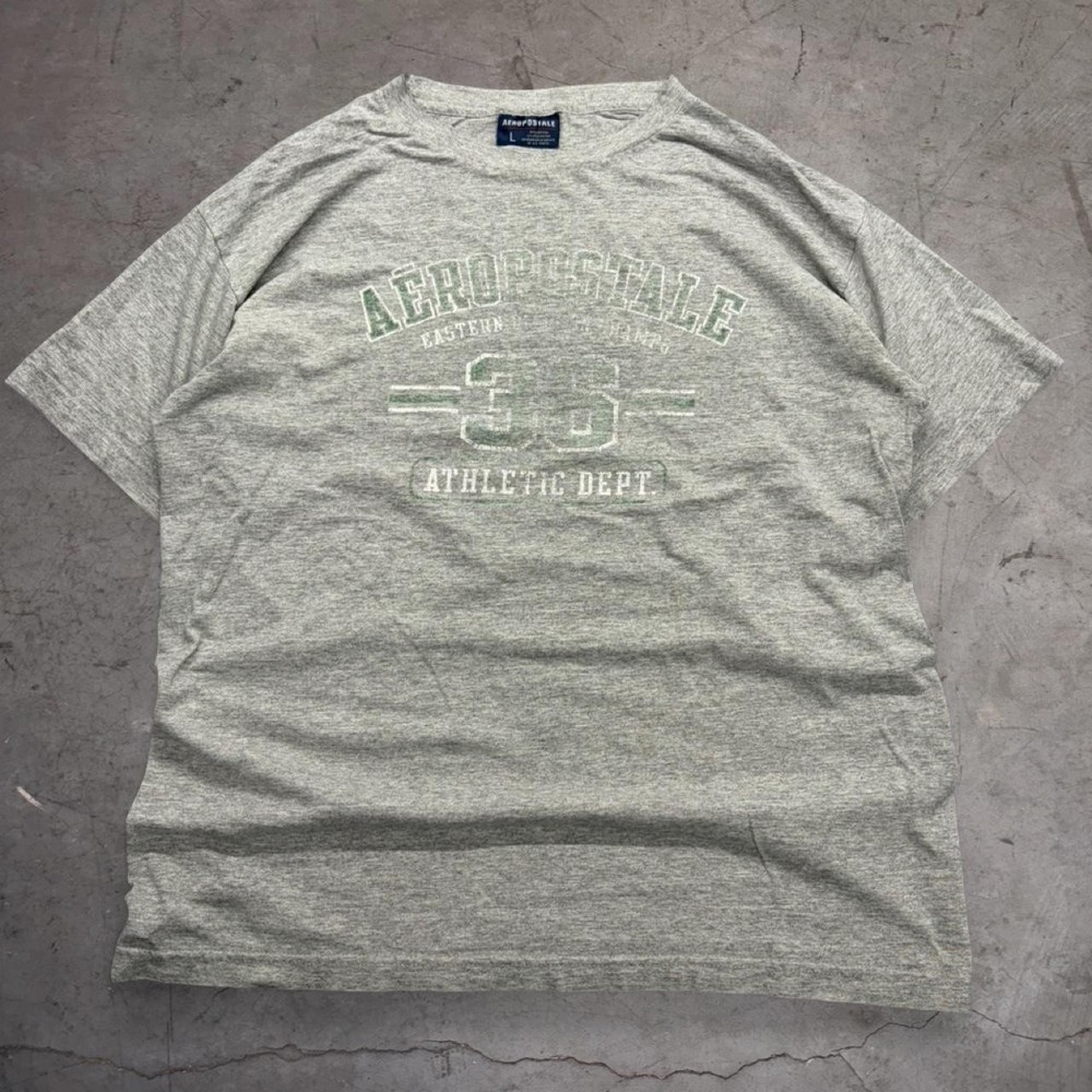 Aeropostale Men’s Grey and Green Tshirt