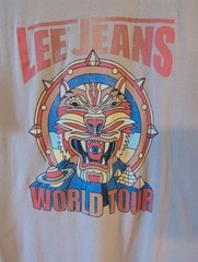 LEE JEANS WORLD TOUR Short Sleeve T-Shirt Vintage Design 100% Cotton Size S used
