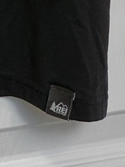 REI Co-Op Performance T-shirt Men’s XL Black Logo Patch At Hem Short Sleeve