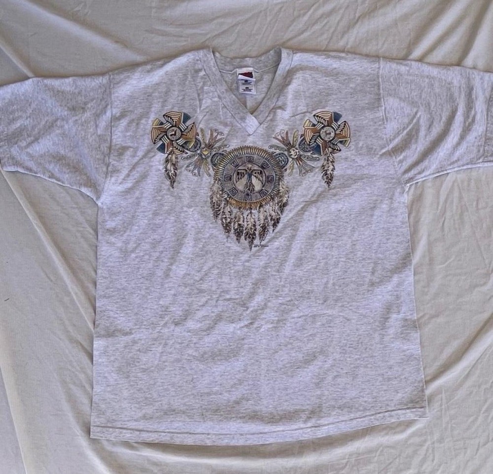 Fruit of the Loom Graphic Print Tee Gray XL V-Neck Short Sleeve Cotton Preshrunk