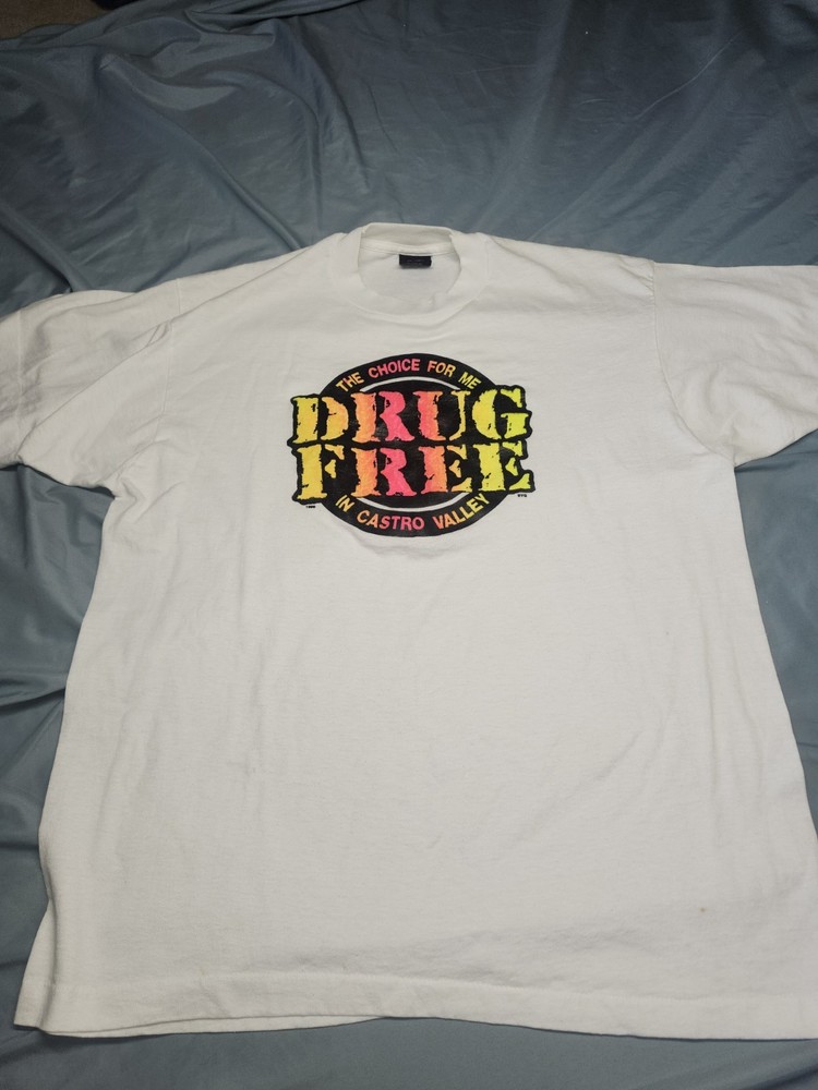 vintage single stitch DRUG FREE graphic tee Size Xl Castro Valley California