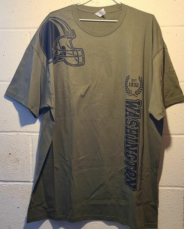 SUNA Washington Football Team 2XL Short Sleeve Veterans Day T-Shirt NFL Honoring