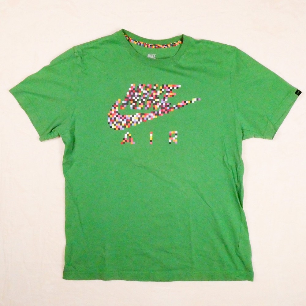 Nike Air Digital Print Logo T-Shirt Size L Kelly Green Pixelated Swoosh