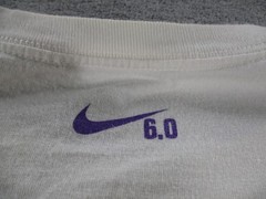 Nike 6.0 Shirt Mens Large White Brick Wall Drip Graphic Skater Tee Streetwear