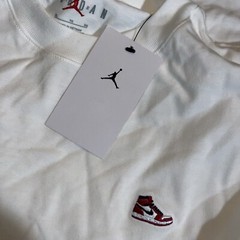 NWT Jordan Sneaker Retro 1 Patch Men’s T Shirt XL FN5982-100 OVERSIZED FAT $52