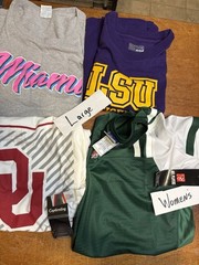 Lot Of 29 Piece Assorted Sports Team Shirts Sweatshirts Modern NCAA NFL NBA NHL
