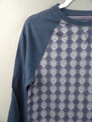 Mossimo Mens Size S 3/4 Sleeve T Shirt 100% Cotton Blue Geometric Pattern