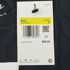 Nike Men’s Sportswear Just Do It T-Shirt Black Small Crew Neck AR5006-011 NWT