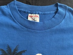 Vintage Sof Tee Mens M Blue T-Shirt Maui Print Made in USA Single Stitch 90s