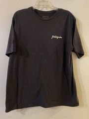 Patagonia Mens – Aquatic Action Organic T-shirt – Little Fish: Ink Black Sz L