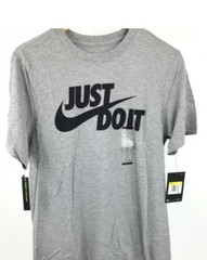 Nike Men’s Sportswear Tee T-shirt Size Small AR5006-063 NWT